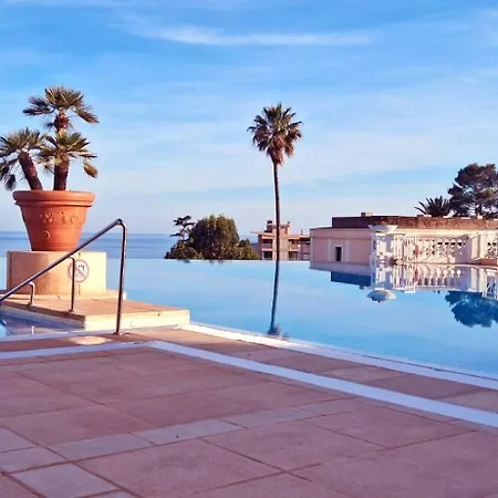 Apartman Sea View & Pool - Walk To - Parking