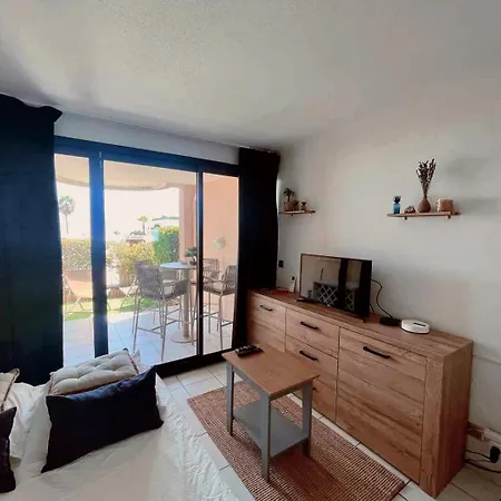 Sea View & Pool - Walk To - Parking Cannes