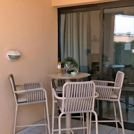 Apartment Sea View & Pool - Walk To - Parking Cannes