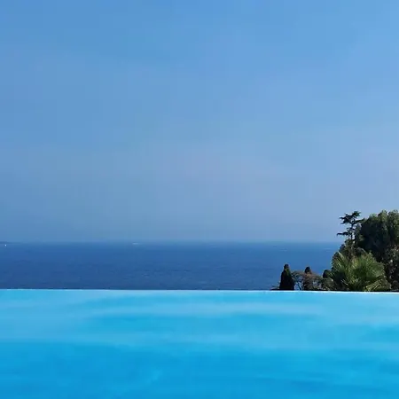 Apartment Sea View & Pool - Walk To - Parking Cannes