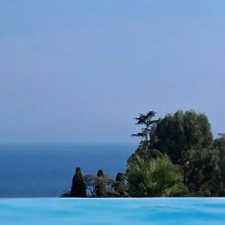 Sea View & Pool - Walk To - Parking Apartman *